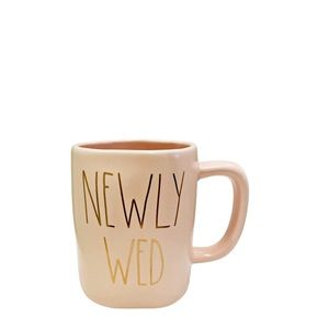 NWOT Rae Dunn Newly Wed Wavy Rim Blush and Rose-Gold Mug